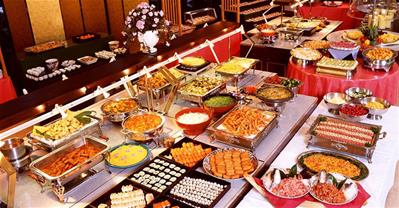 giá kệ trưng bày thức ăn buffet